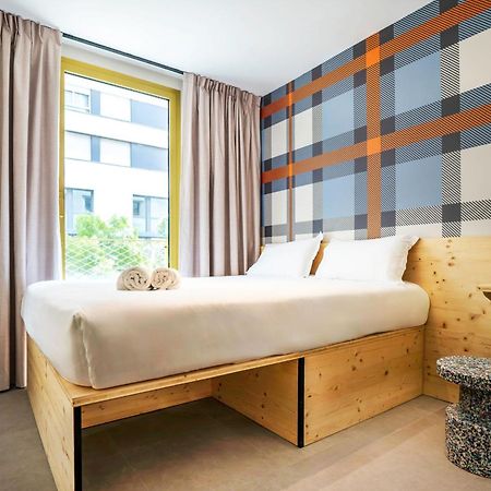 Easyhotel Marseille Euromed Екстер'єр фото