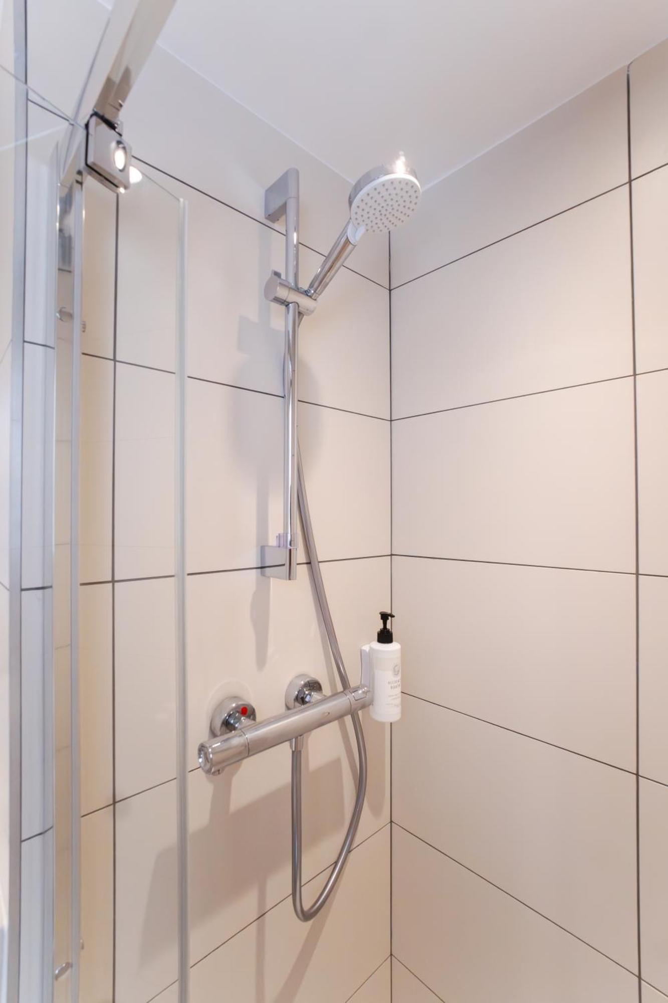 Easyhotel Marseille Euromed Екстер'єр фото
