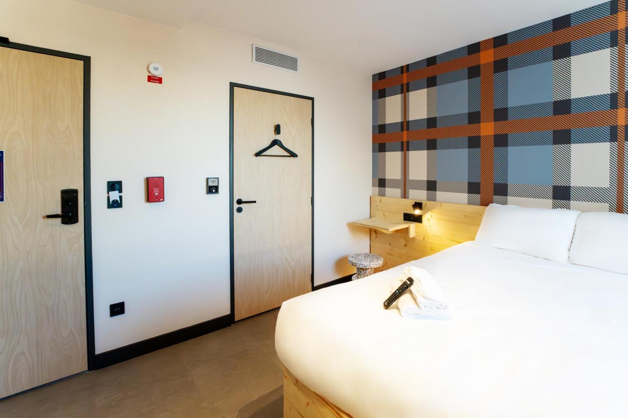Easyhotel Marseille Euromed Екстер'єр фото